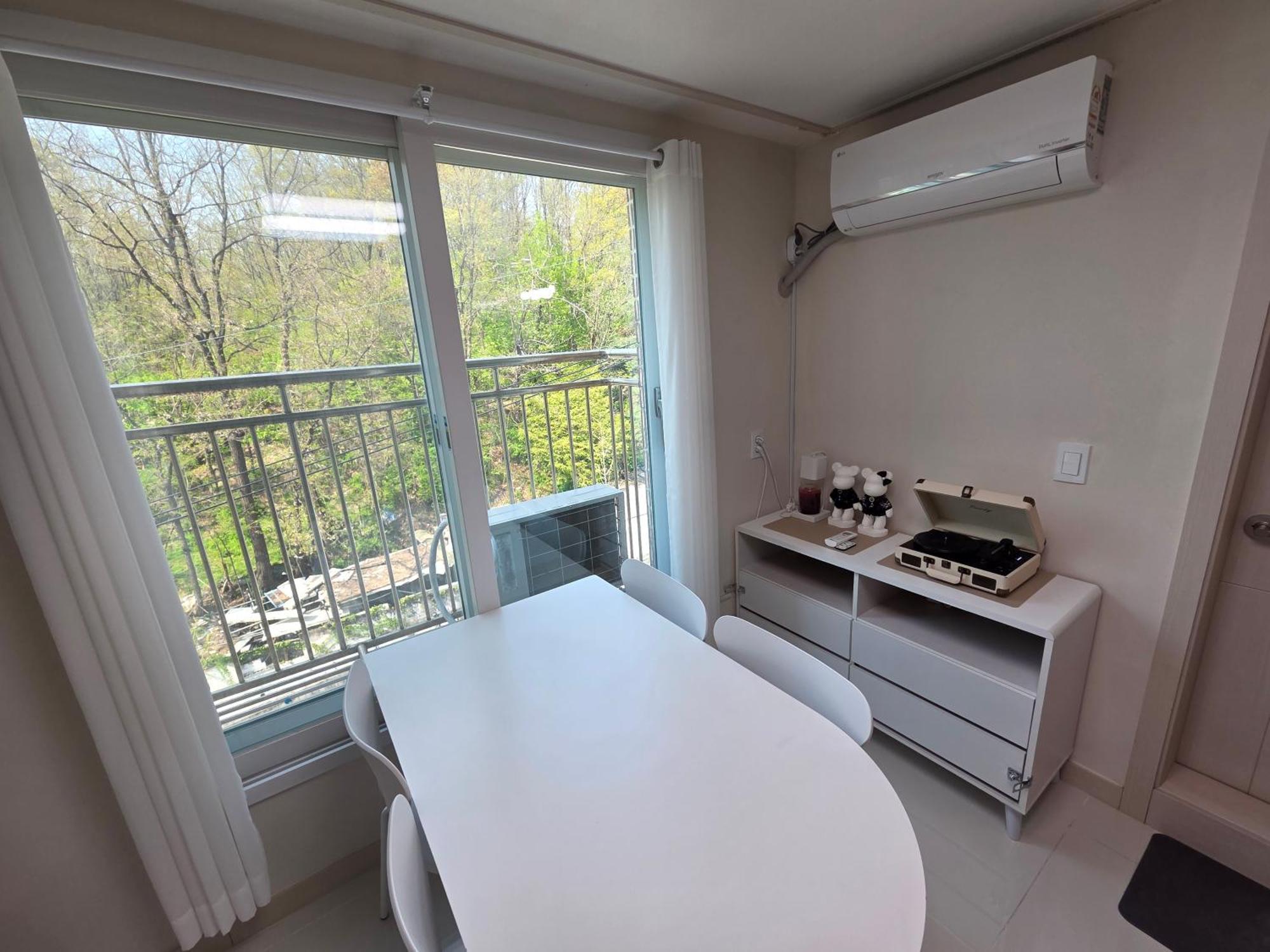 Jw'S Bukhansan Healing Stay I Seúl Exterior foto